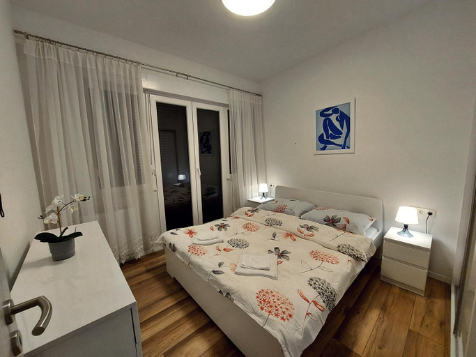 5, Apartments Square, Zagreb
