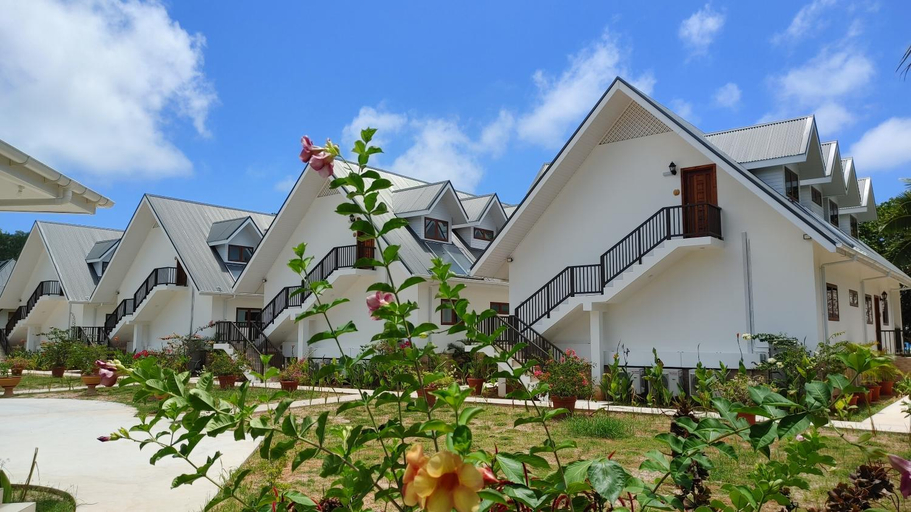 Others 3, Lazio Beach Residence
