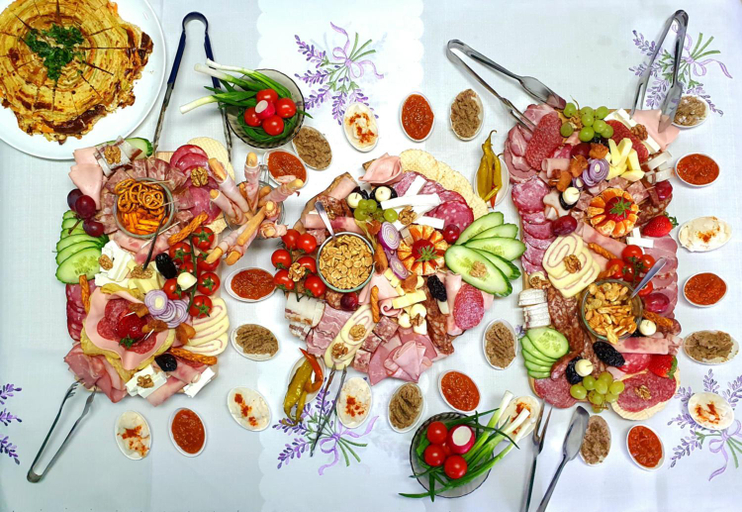 Food & Drinks 2, Domeniul Acasa in Vadu Izei Maramu, Vadu Izei