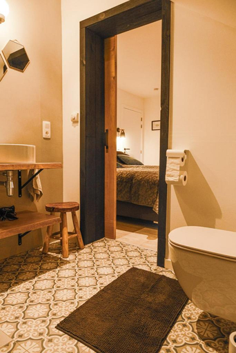 Bathroom 2, D&A nest, Antwerpen
