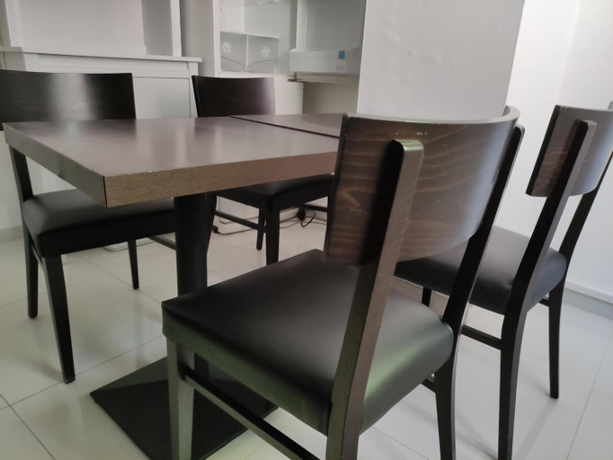 Dining Room 6