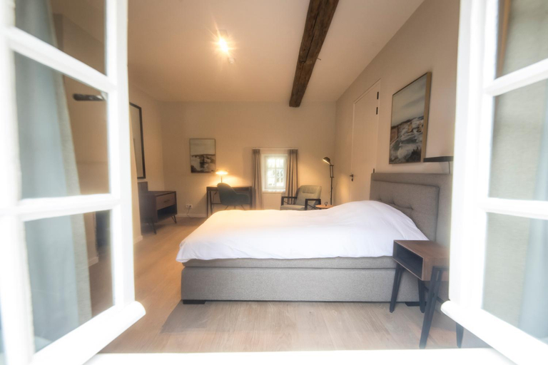 Bedroom 2, B&B Kasteel Wolfrath, Sittard-Geleen