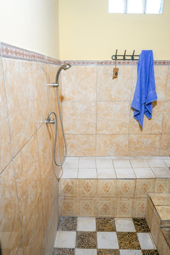 Bathroom 8