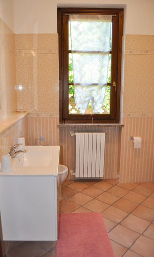 Bathroom 5, B&B Sarita's Rooms, Pavia