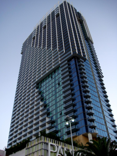 Others 5, Private Luxury Panoramic Suite at Palms Place, Clark