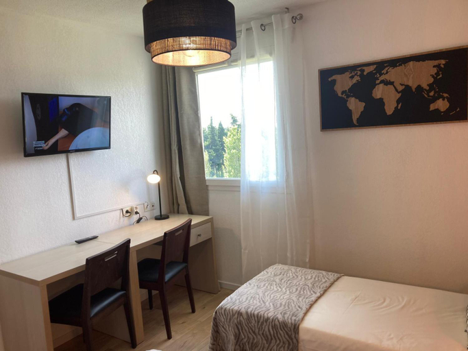 Others 2, Appart'Hotel - Gare TGV - Courtine - Confluence - 407, Vaucluse