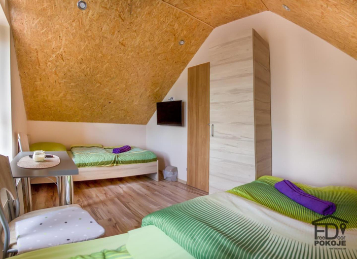 Others 5, Pokoje FreeDoor, Opole