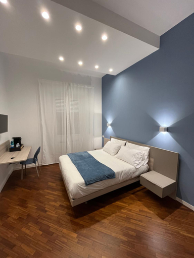Others 3, Maison Grimaldi, Napoli