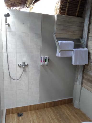 Bathroom 15