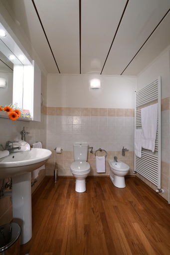 Bathroom 3