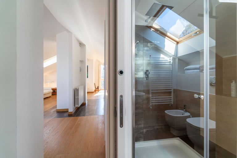 Bathroom 3, Il Tiglio Apartment by Wonderful Italy, Como