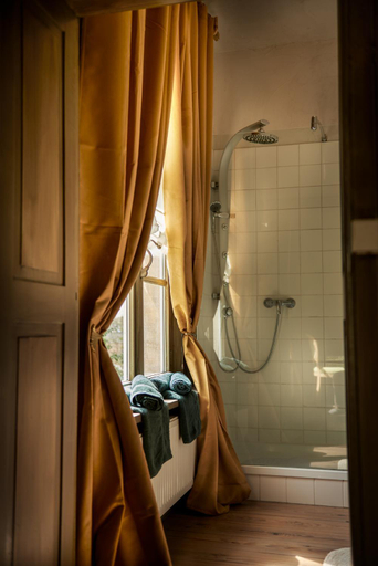 Others 4, B&B Pura Vista, Antwerpen