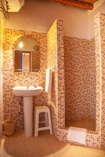 Bathroom 3, La Maison de l'Homme Bleu, Guelmim