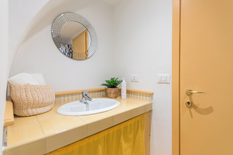 Bathroom 4, San Carlo Apartment by Wonderful Italy, Torino
