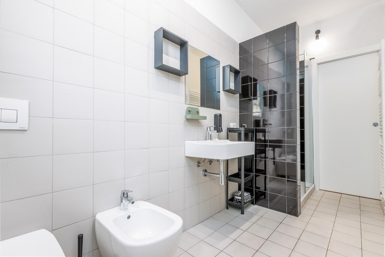 Bathroom 15