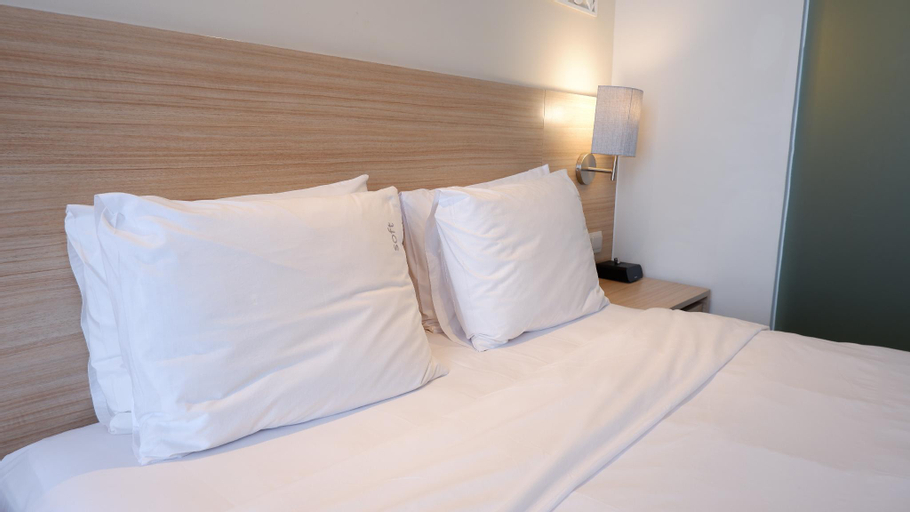 Bedroom 23