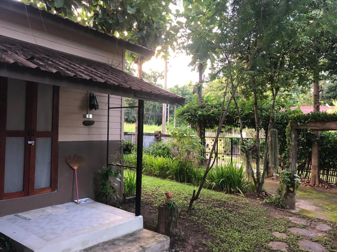 Others 3, Bannamhoo Bungalow, Pai