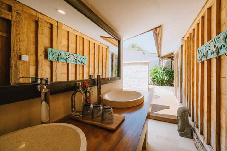 Bathroom 24