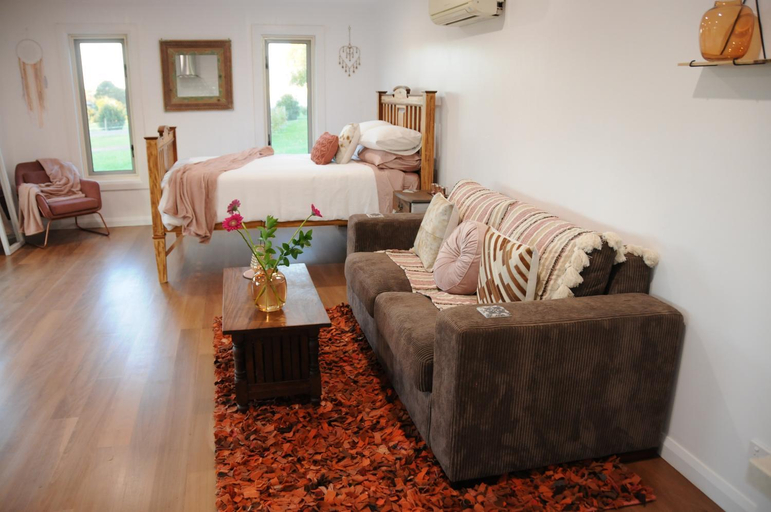 Others 3, Wagtail Nest Country Retreat - Longford Vic 3851, Wellington - Rosedale