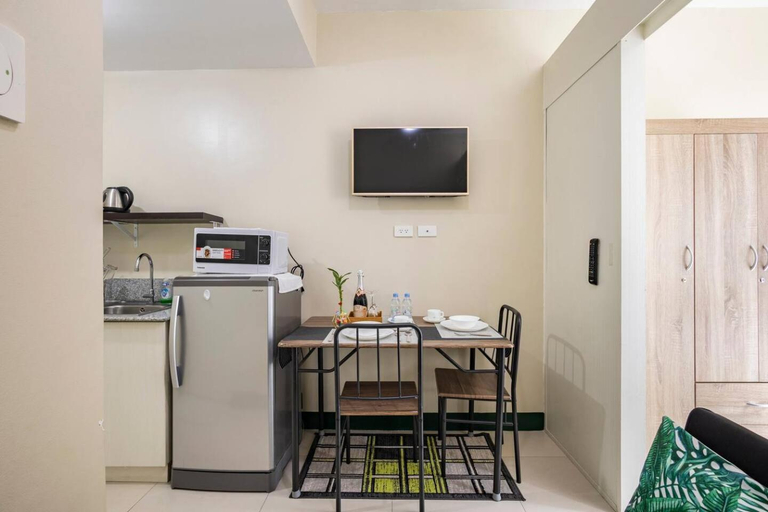 Others 2, WIND RESIDENCES Tagaytay Condo STAYCATION, Silang