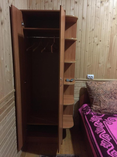 Others 3, Pryvatna sadyba Svitanok, Iaremchans'ka