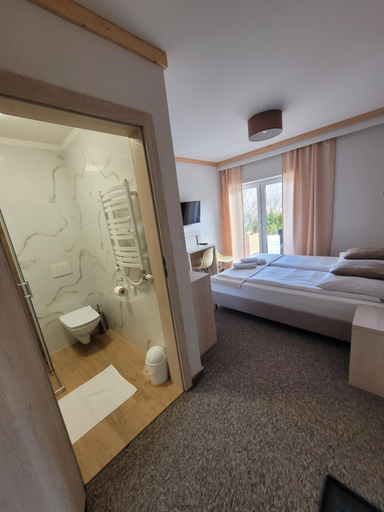 Others 3, Karolowy pokoje&apartamenty, Cieszyn