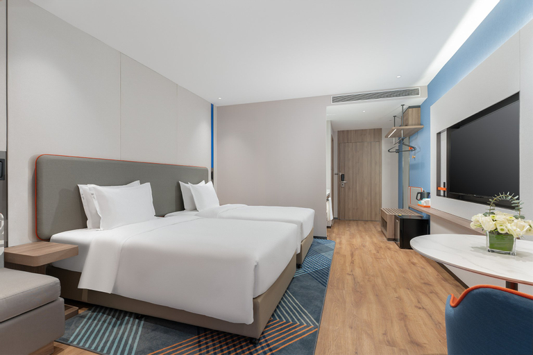 Bedroom 15