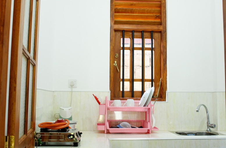 Bathroom 4, Orchid Rest, Weligama