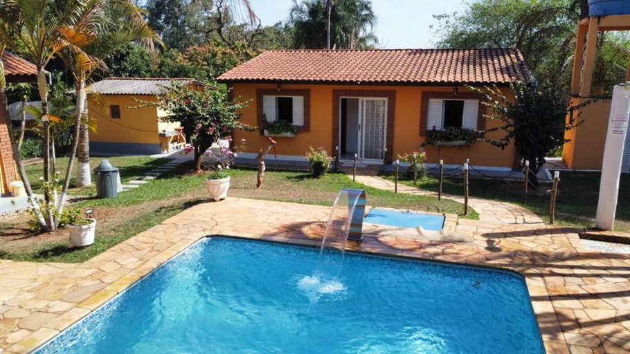 Others 4, Familia Busca-pe, São Pedro