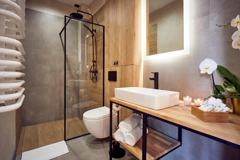 Bathroom 6