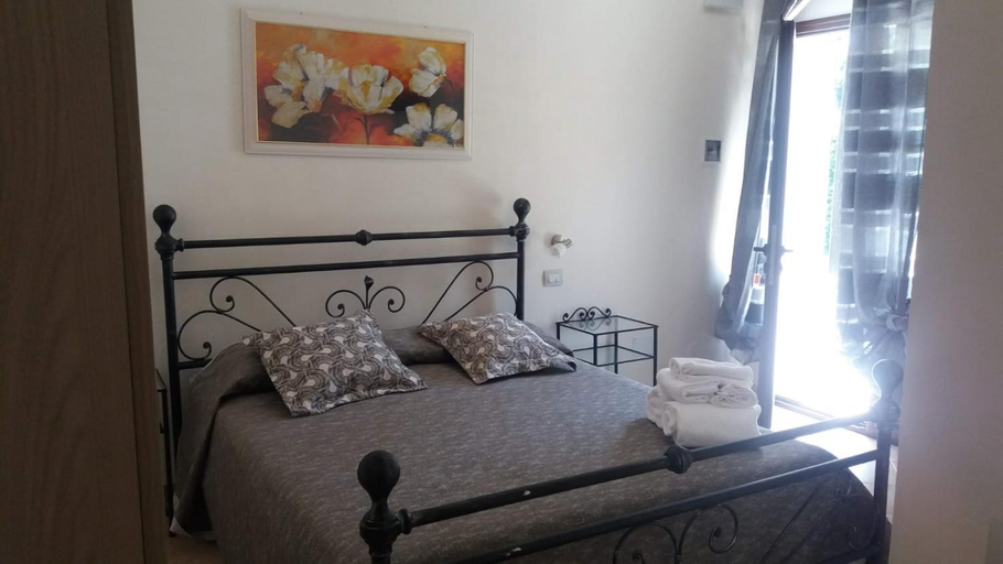 Others 4, B&B Piccolo Vigneto, Lecce