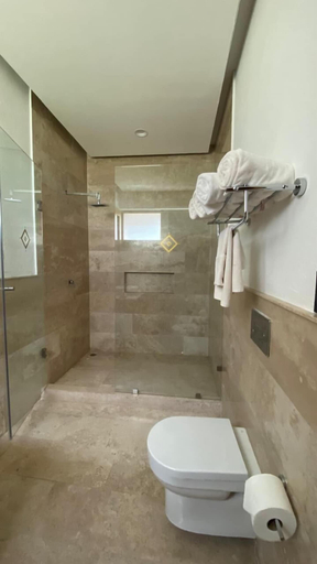 Bathroom 4, Rancho Canto de Sal, Salinas