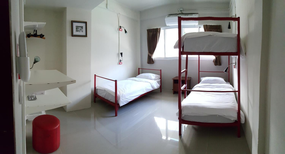 Bedroom 8