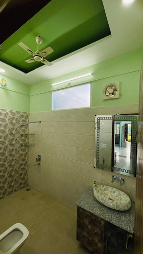 Bathroom 3, Wiseone Choice Farm, Gautam Buddha Nagar