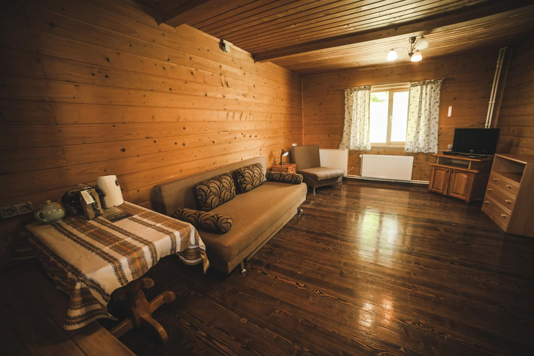 Bedroom 2, Карпатські Полонини, Skolivs'kyi
