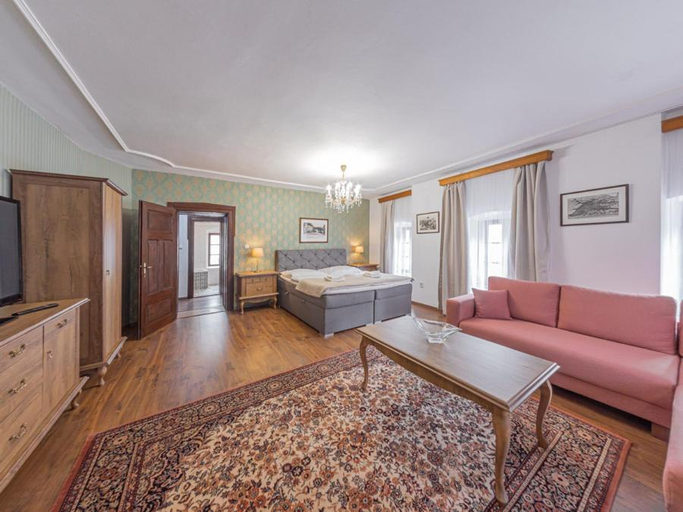 Others 4, Hotel Salamander - Garni, Banská Štiavnica