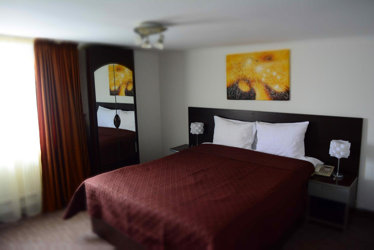 Others 2, Motel Anghel, Galati
