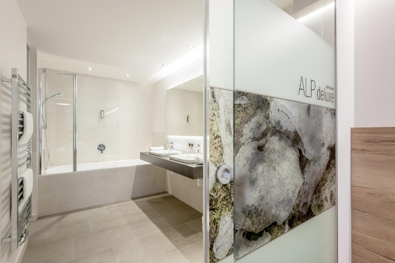 Bathroom, The Deluxe by Regina, Imst