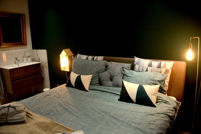 Others 3, Bed and Breakfast in de buurt, Waalwijk