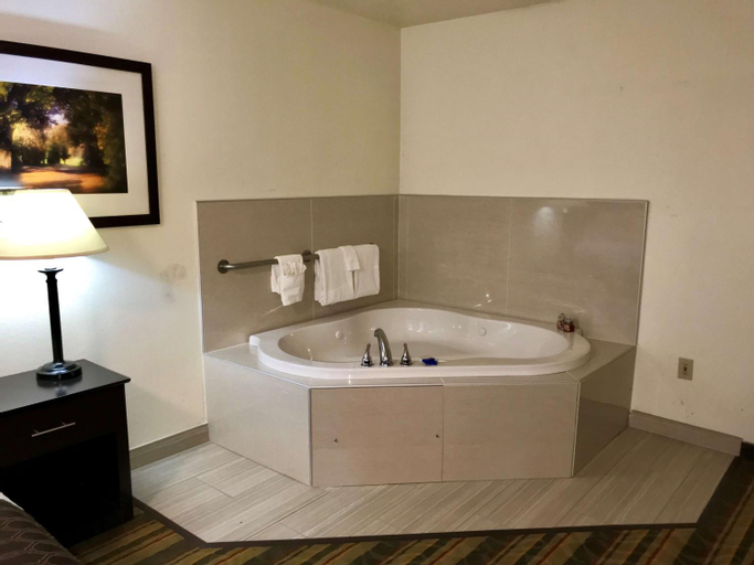 Bathroom 11