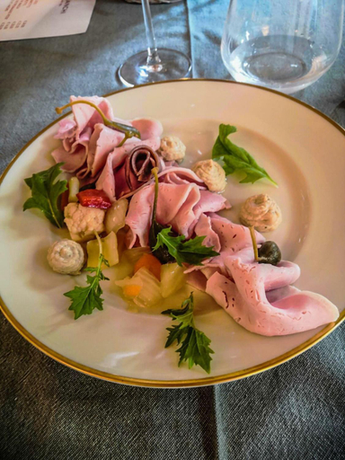Food & Drinks 8
