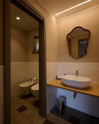 Bathroom 8