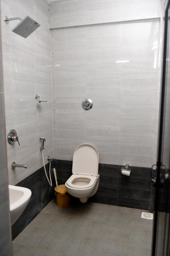 Bathroom 3, Maria Guest House, South Goa