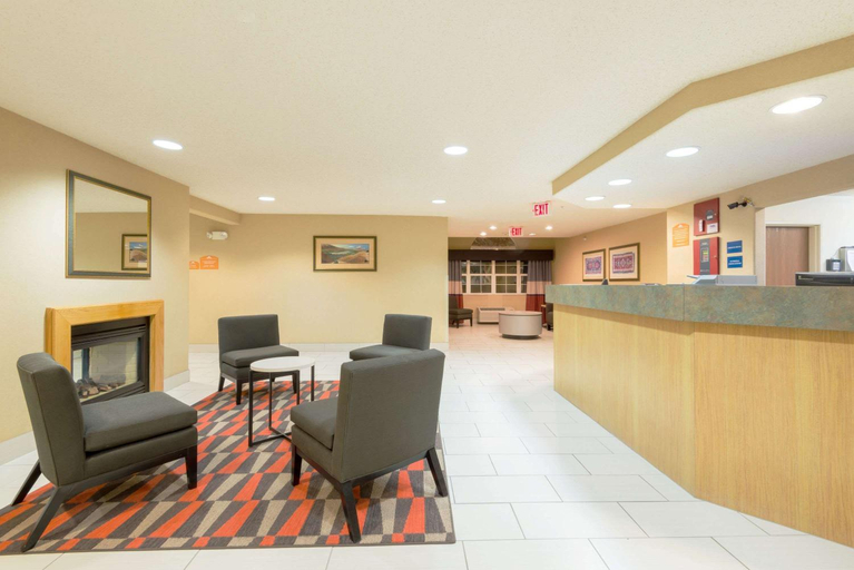 Public Area 2, Microtel Inn & Suites by Wyndham Pueblo, Pueblo