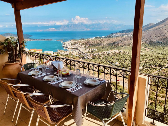 Others 4, Villa Oleander, Crete