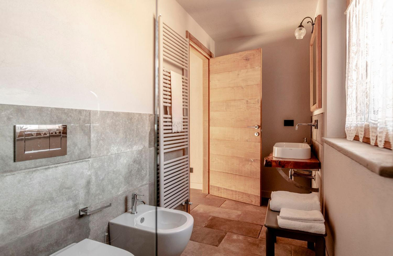 Bedroom 2, Boschetto AltaLanga, Cuneo