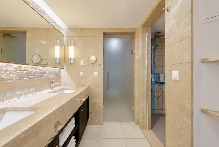 Bathroom, ROBINSON PAMFILYA - All Inclusive, Manavgat