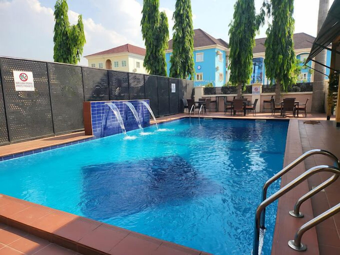 Sport & Beauty 3, Class Suites Hotel and Apartment, AbujaMun