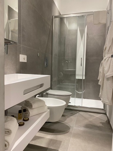 Others 4, IL DUCA HOUSE e HOLIDAY PRESTIGE, Palermo