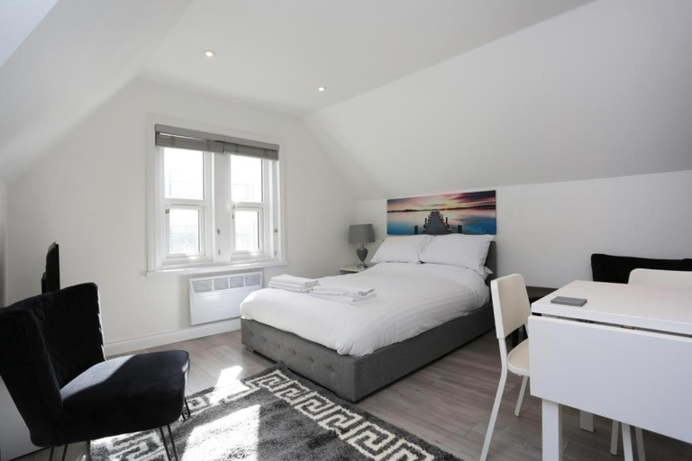 Bedroom 2, The Stafford Apartments, Bournemouth
